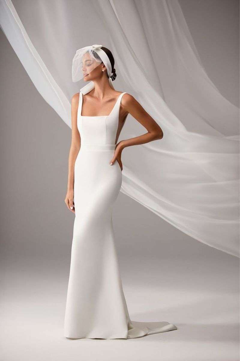 Robe de mariée sans dentelle près du corps