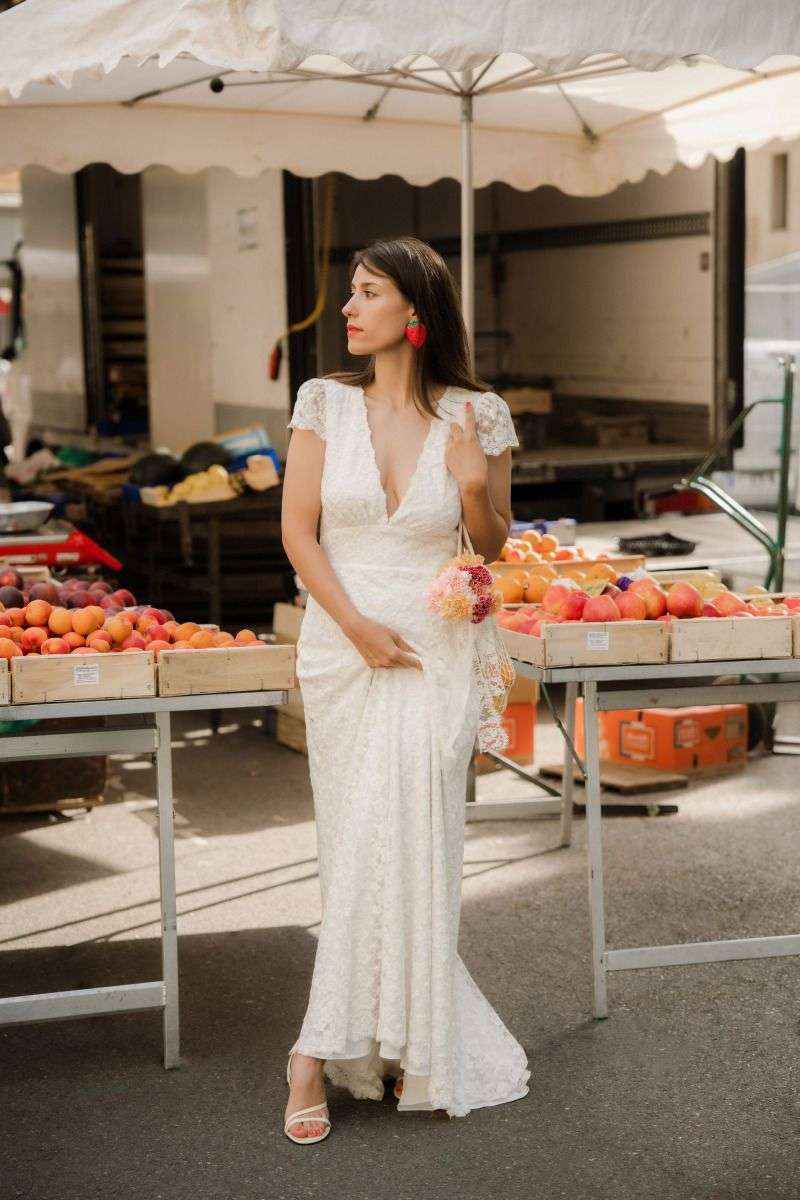 Décolleté v dos nu manches courtes