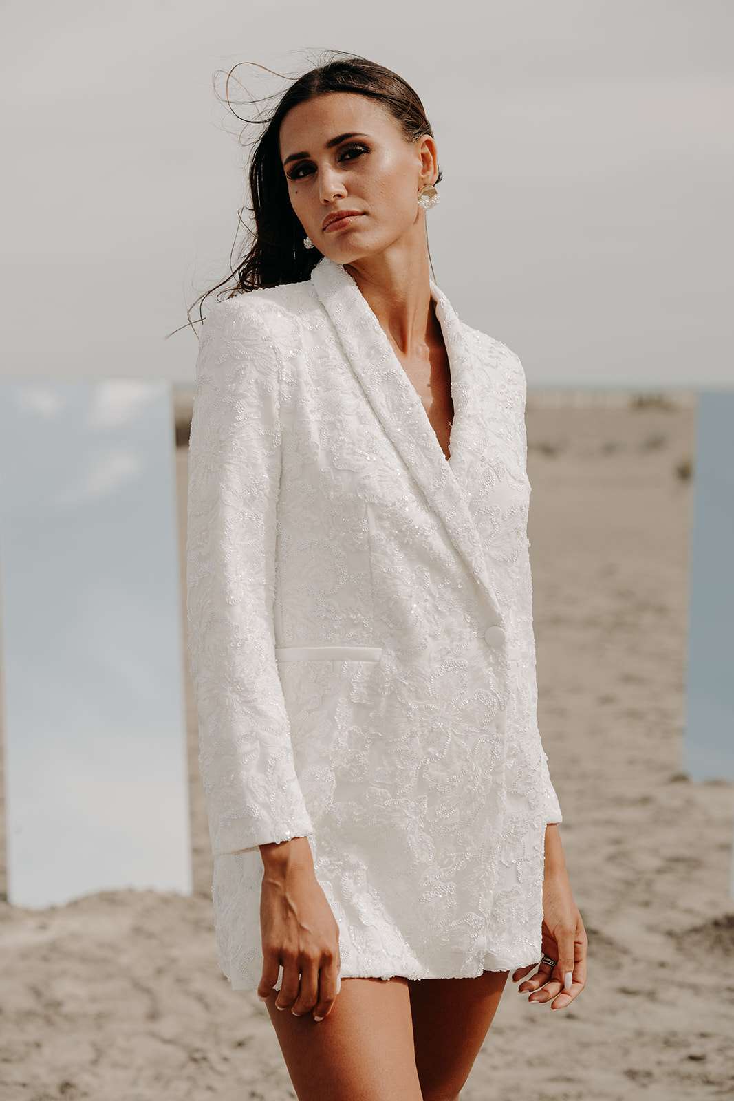 Robe de mariée courte originale et chic Manon Gontero