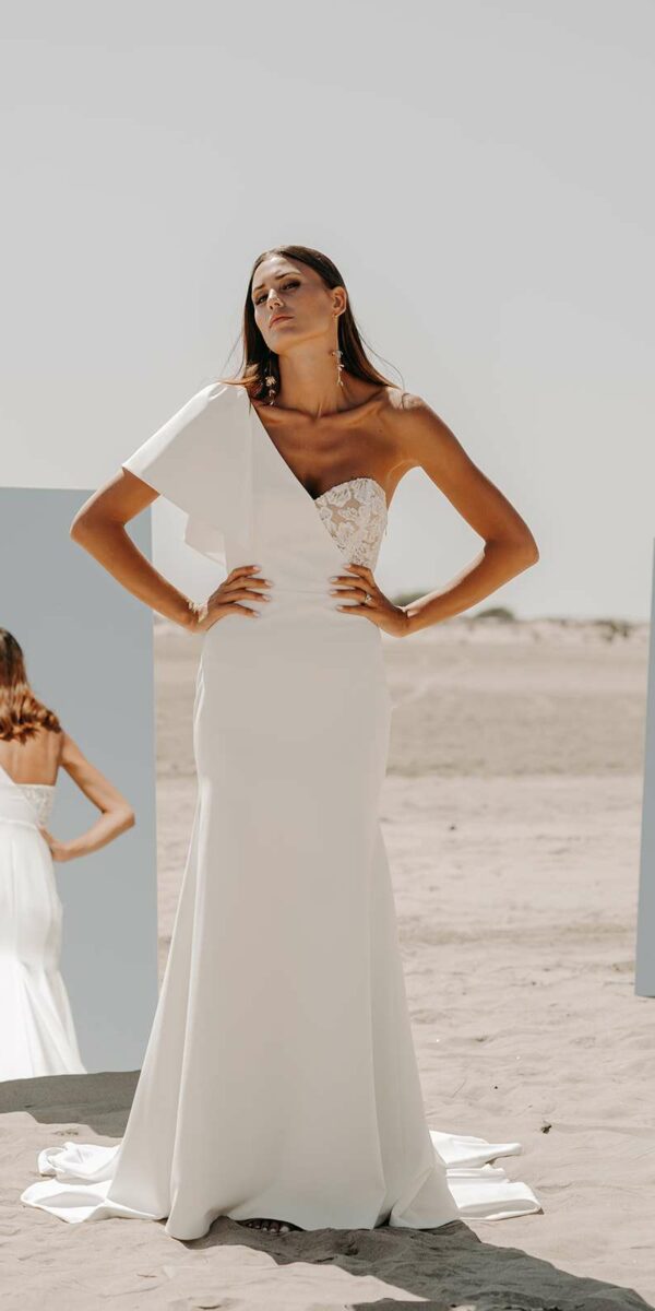 Robe de mariée en crêpe avec manche volant et bustier perlé Manon Gontero