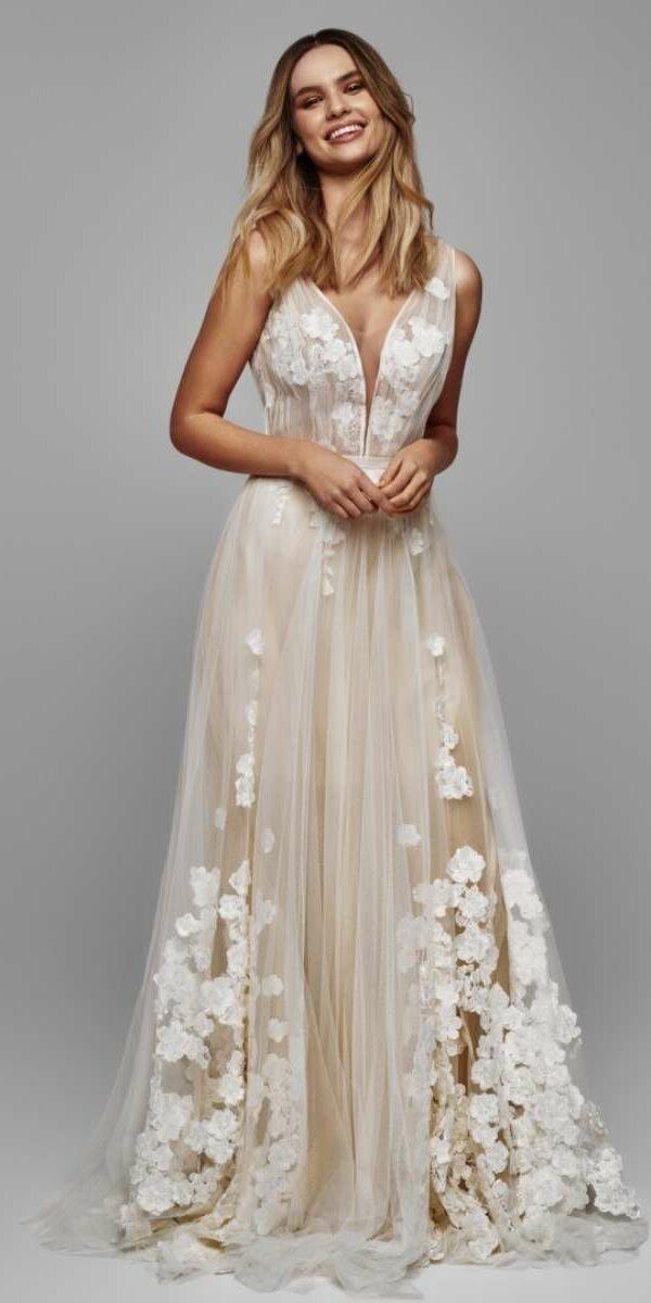 Robe de mariée caramel nude en tulle sans manche Sylwia Kopczynska