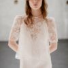 Robe de mariée 2 pièces manches courtes avec dentelle fleuri Atelier Swan