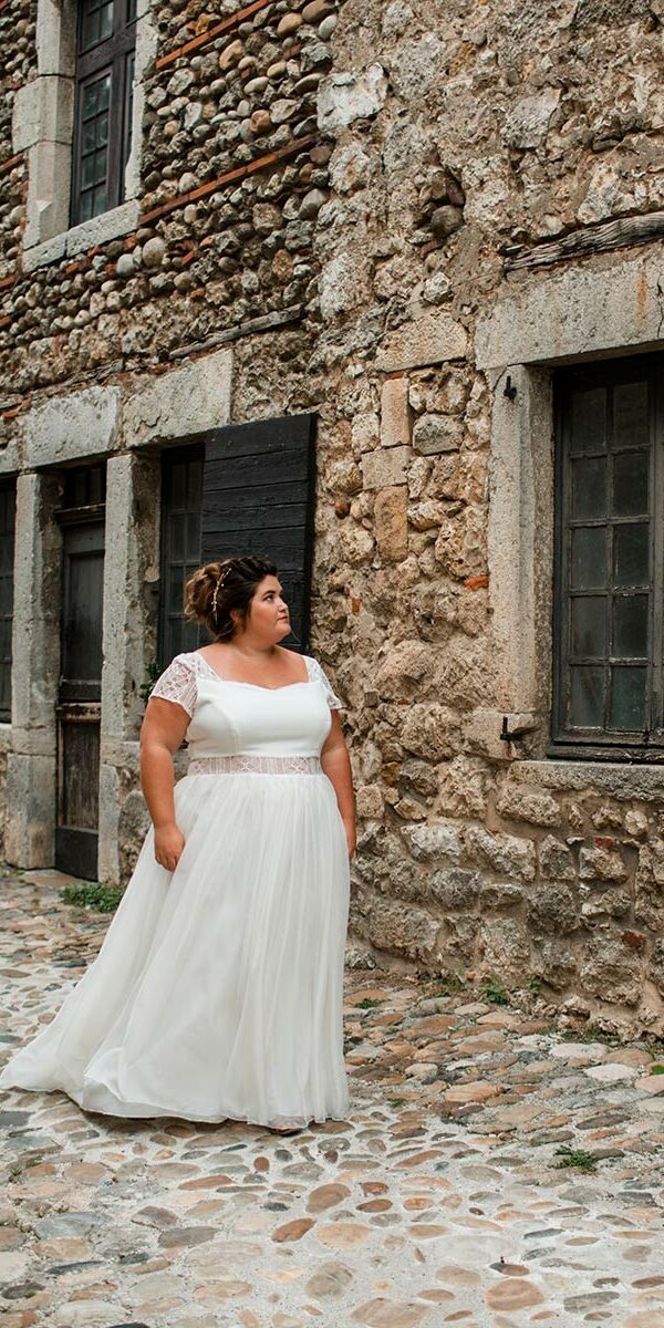 Robe de mariée champêtre simple - La Sève