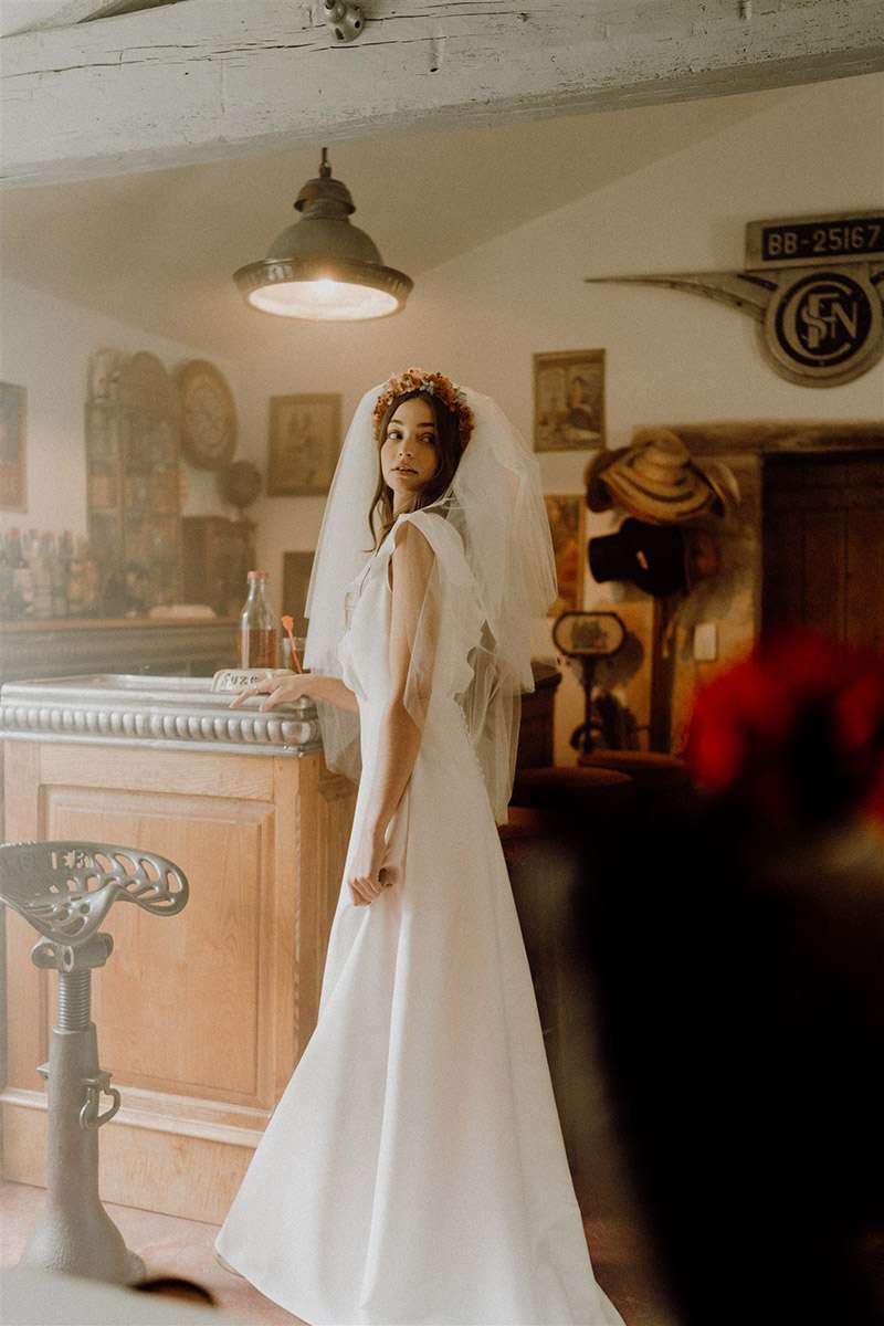 Chopin-MadameEstCouturiere-robe-mariee-simple.jpg Robe de mariée dos nu seconde main Madame Est Couturière