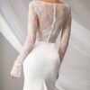 Diabla-MillaNova-robes-mariee-occasion-lyon.jpg Robe de mariée sirène en dentelle et satin moderne Milla Nova