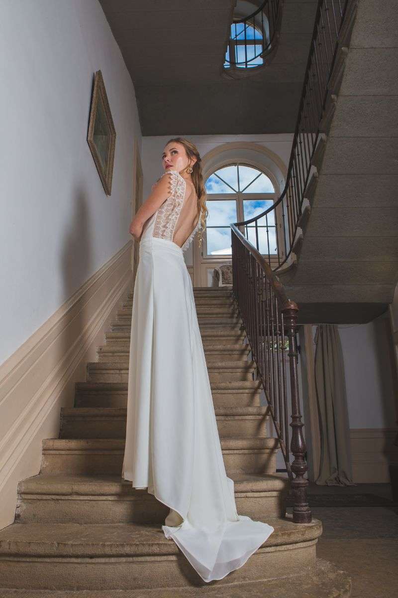 Top pour ensemble robe de mariée grand dos nu en dentelle Aurélia Prado