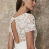 Dormelle-LambertCreations-dos-nu.jpg Robe de mariée en dentelle guipure et crêpe lourd Lambert Créations