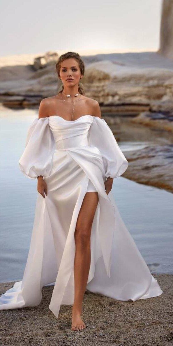 Robe de mariée bustier drapé manches bouffantes Milla Nova
