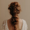 Harriet-peigne-mariee-dore-La-Chambre-Blanche.jpeg