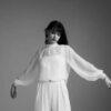 Honfleur-UniParis-blouse-transparent-col-montant.jpg Top mariage transparent à manches longues Uni Paris