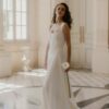Isee-AtelierSwan-robe-mariee-corset.jpg Robe de mariée corset minimaliste et moderne en crêpe Atelier Swan
