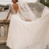 Robe de mariée fluide et élégante dos nu V Oksana Kokhan