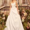 Kyra-RonaldJoyce-robe-mariee-bustier-simple.jpg Robe de mariée princesse moderne sans dentelle Ronald Joyce