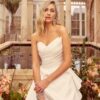 Kyra-RonaldJoyce-robes-mariee-occasion-lyon.jpg Robe de mariée A-line bustier intemporelle Ronald Joyce