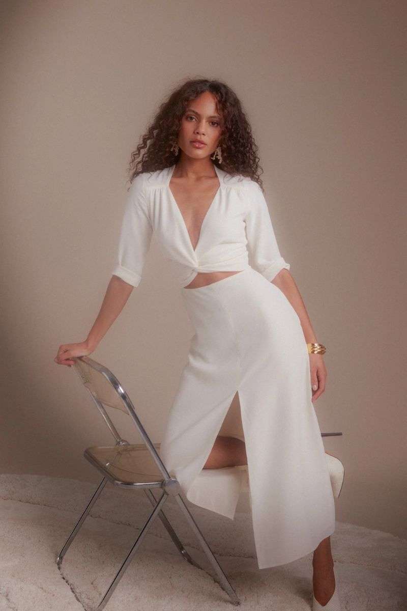 LaRochelle-UniParis-robe-midi-mariage-civil.jpg Robe de mariée fendue longueur midi UniParis