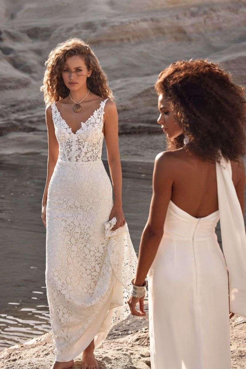 Lindsay-MillaNova-robe-mariee-dentelle.jpg Robe de mariée de seconde main bohème Milla Nova