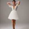 Luv-MillaNova-robe-courte-mariage-civil.jpg Robe de mariée courte avec jupe tutu en tulle manches bouffantes Milla Nova