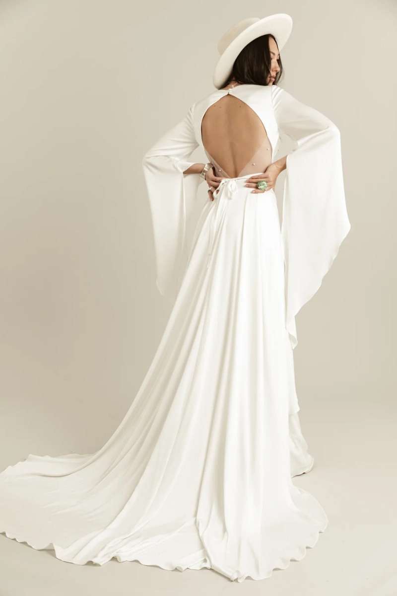Sur-robe dos nu tulle perlé et pantalon fluide Rue de Seine