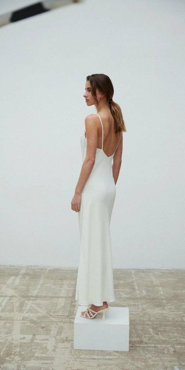 Robe de mariée simple à bretelles UniParis