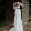Nusa-Dua-ManonGontero-crop-top-jupe.jpg Robe de mariée deux pièces de seconde main Manon Gontero