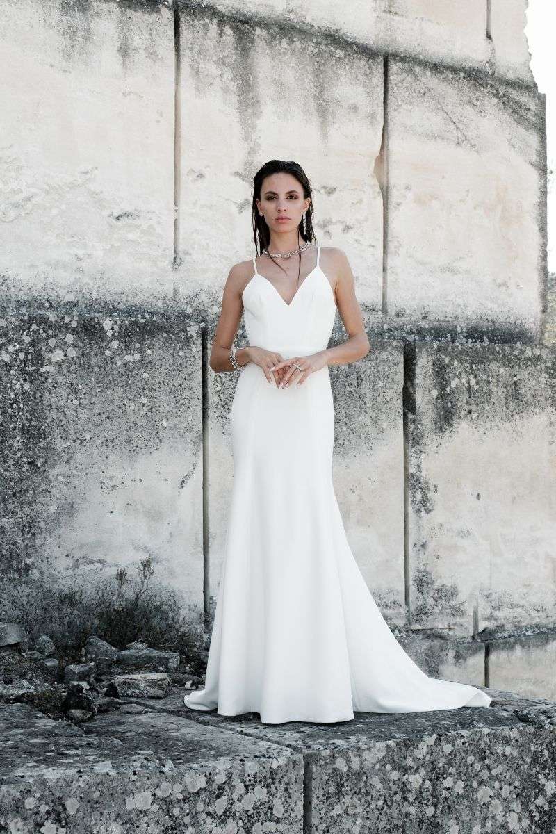 Opale-ManonGontero-robe-mariee-simple.jpg Robe de mariée d'occasion Manon Gontero