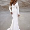 Paisley-MillaNova-robe-mariee-hiver.jpg Robe de mariée manches longues cache-coeur Milla Nova