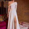 Tiernan-Morilee-robes-mariee-occasion-lyon.jpg Robe de mariée asymétrique en satin Morilee