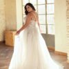 Tiffany-Modeca-robe-mariee-princesse-bretelles-croisees.jpg Robe de mariée tulle bretelles avec dentelle fleurs et perles grande taille Modeca