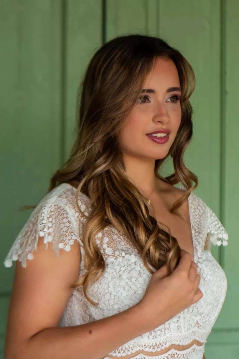 Vanne-Vita-Cymbeline-ensemble-top-jupe.jpg Crop top en dentelle à manches courtes dos nu Cymbeline