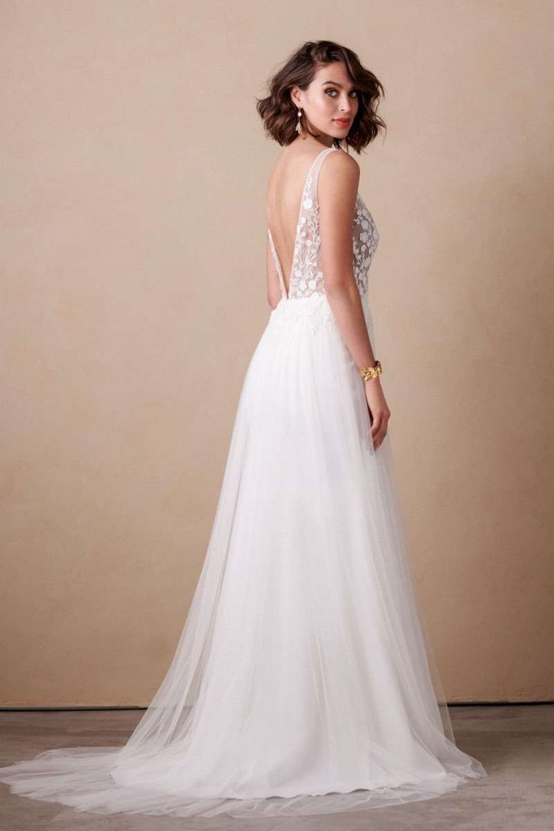 WhiteLotus-depot-vente-robes-mariee-lyon.jpg Robe de mariée bohème romantique en tulle léger Marylise