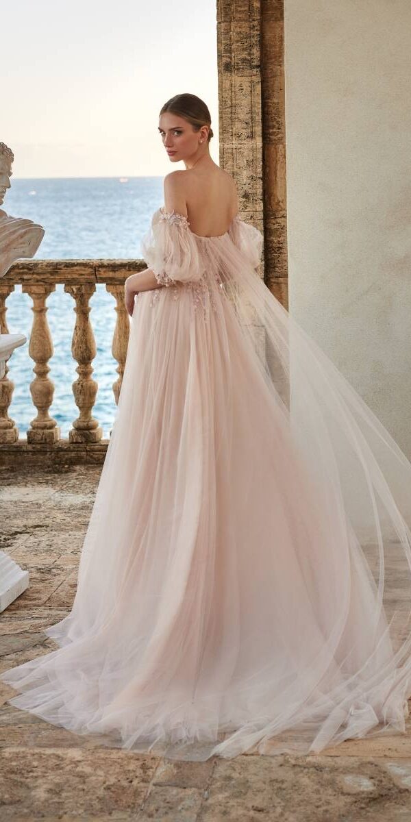 Robe de mariée d'occasion romantique et moderne avec fleur 3D et perles - La Sève