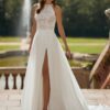 Robe de mariée bohème en dentelle et mousseline fluide sans manche - Adriana Alier chez La Sève