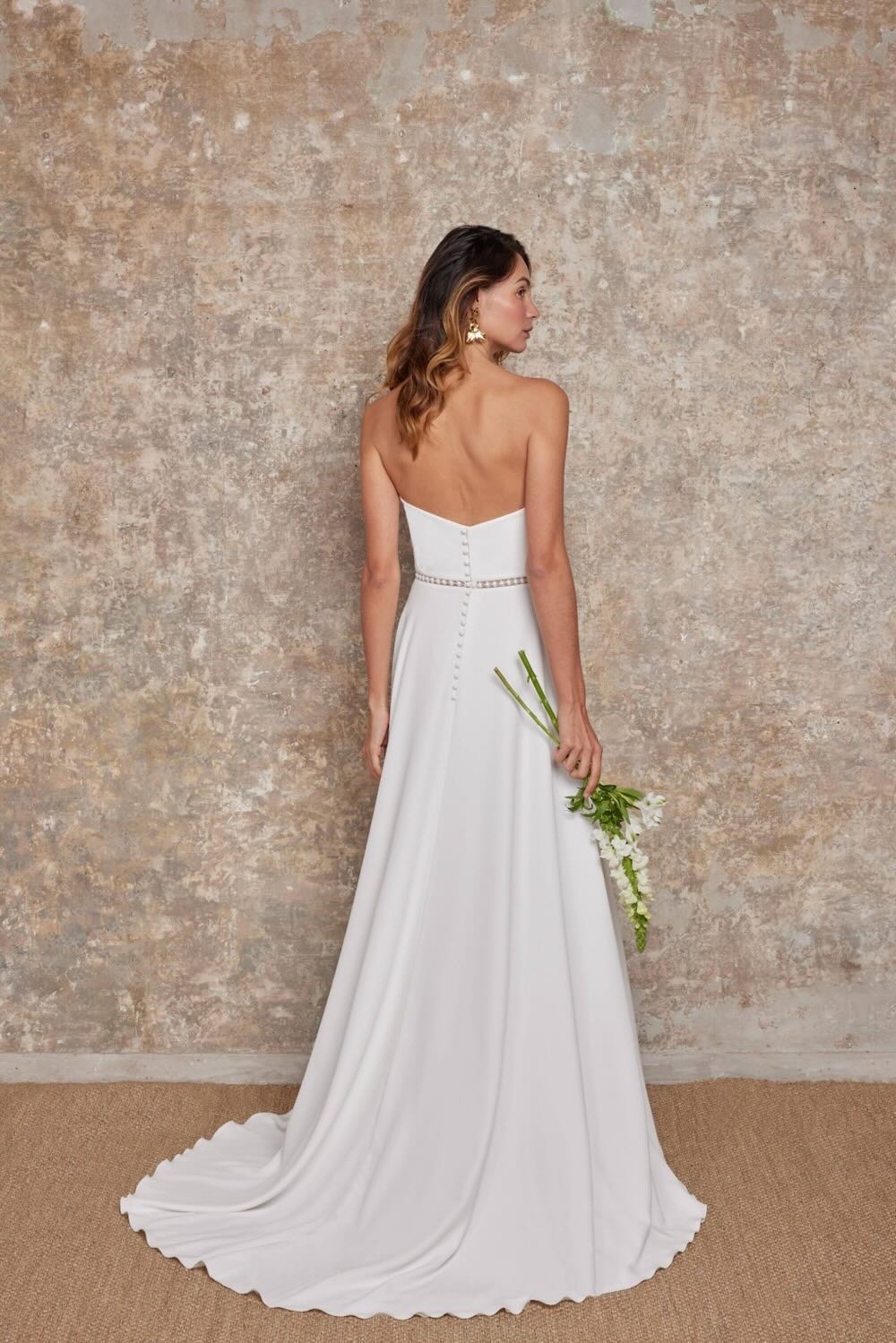 Robe de mariée légère et moderne de seconde main chez La Sève à Lyon
