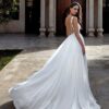 Robe de mariée de seconde main dos nu en dentelle 3D et mousseline chez La Sève à Lyon