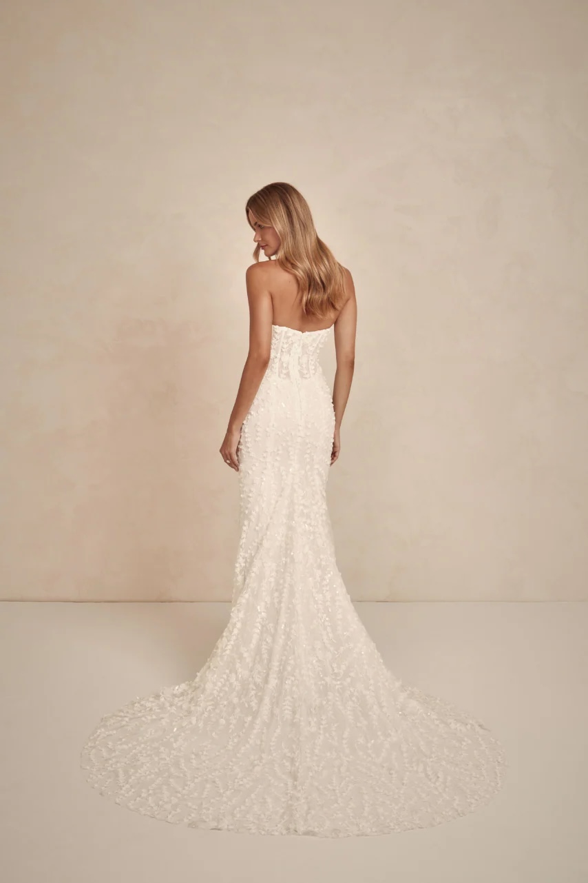 Robe de mariée glamour près de corps avec bustier sans manche - Made With Love Lyon