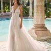 Ariana-AdrianaAlier-robe-mariee-boheme-tulle Robe de mariée bohème sans manche en dentelle et tulle