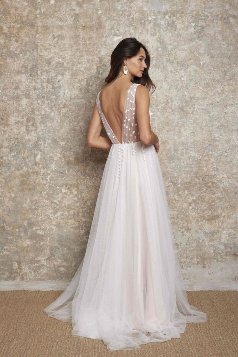 Camargue-LambertCreations-robe-mariee-boheme-romantique-dos-nu Robe de mariée princesse fluide et originale