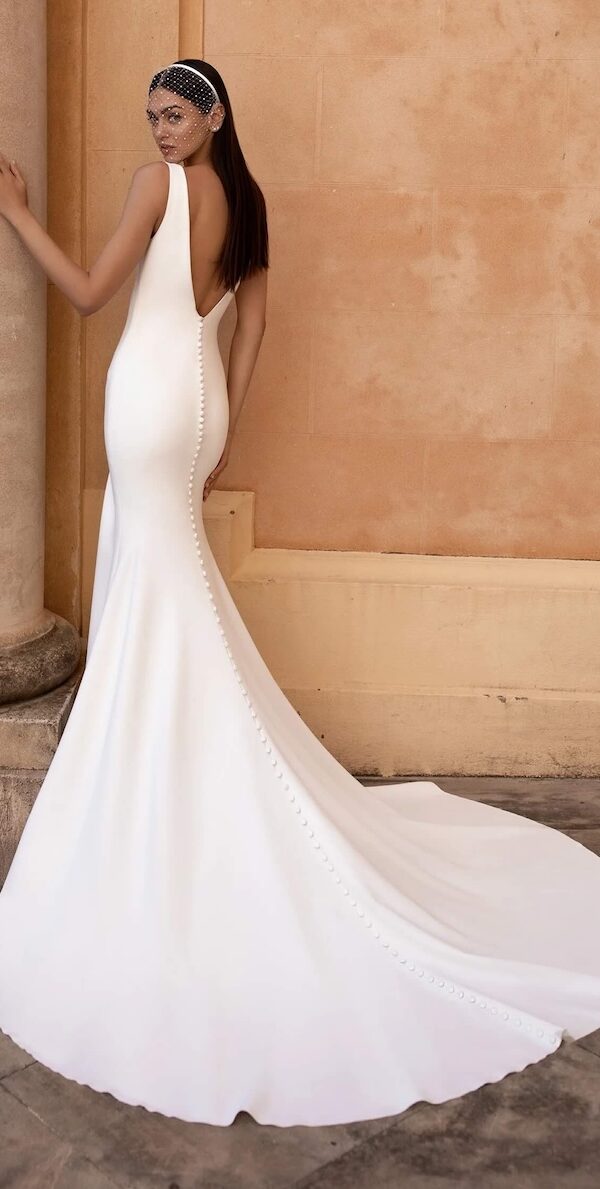 Robe de mariée sirène sans manche et sans dentelle