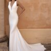 Eureka-pronovias-robes-mariee-seconde-main-lyon Robe de mariée minimaliste de seconde main - La Sève Lyon
