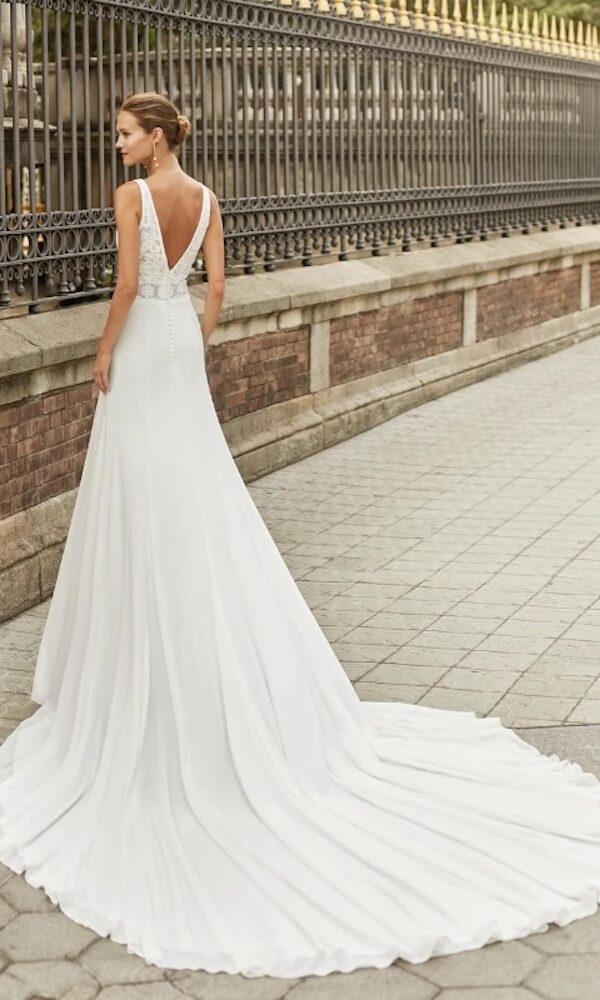 Robe de mariée de seconde main sans manche dos nu
