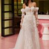 Robe de mariée sirène avec sur-jupe en tulle et manches amovibles - La Sève à Lyon 6