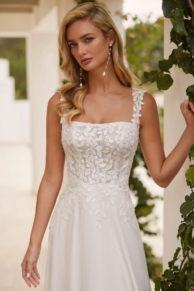 Robe de mariée avec manches amovibles