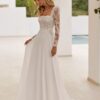 Robe de mariée en dentelle à manches longues d'occasion à Lyon - La Sève