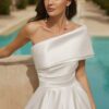Suiza-AdrianaAlier-robe-mariee-asymetrique-mikado Bustier asymétrique - Dépôt-vente robes de mariée à Lyon - La Sève
