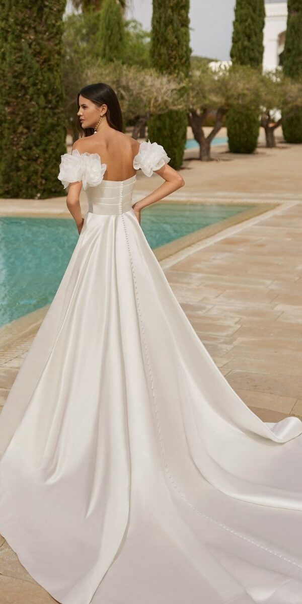 Robe de mariée princesse en satin - Lyon