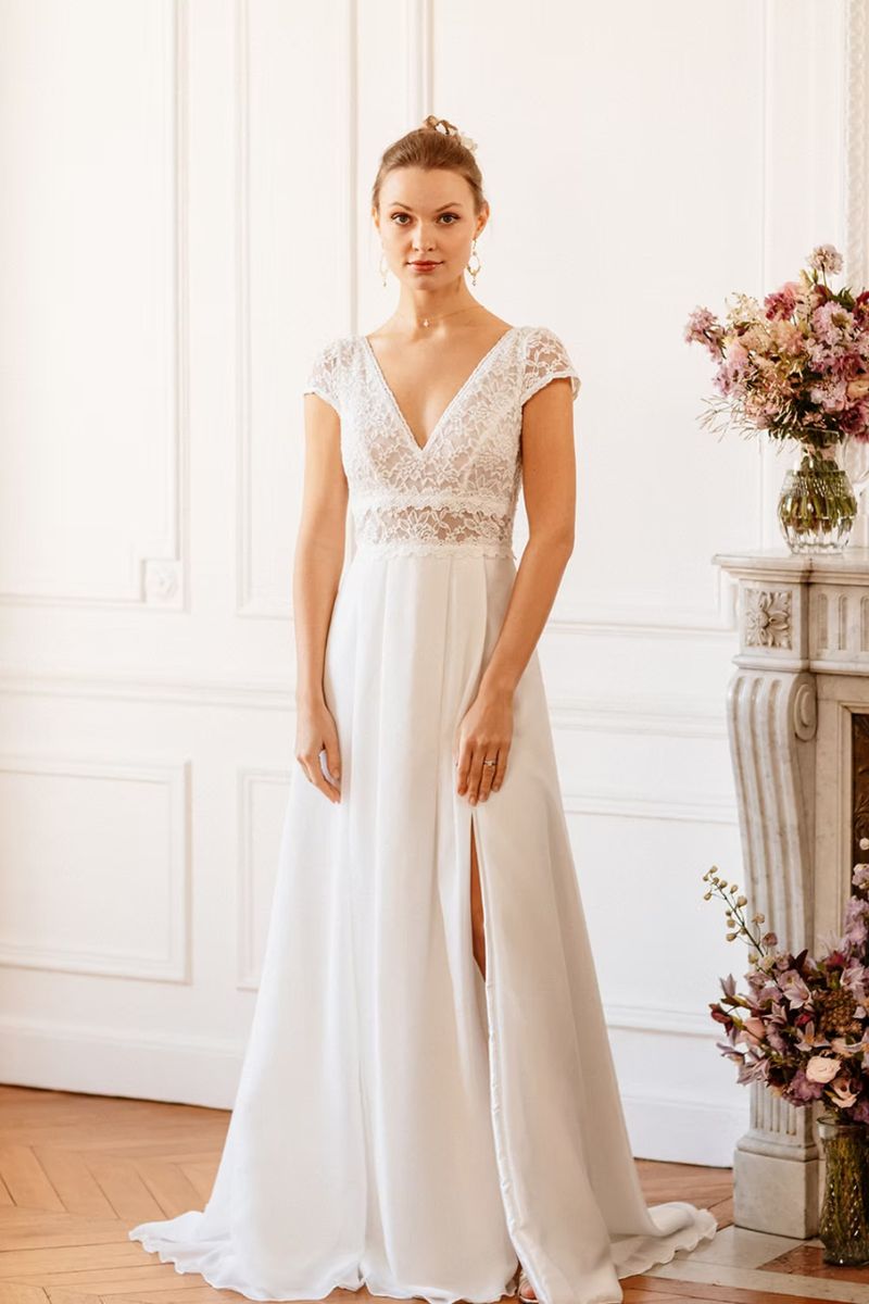 Robe de mariée de seconde main en dentelle et crêpe - La Sève Lyon