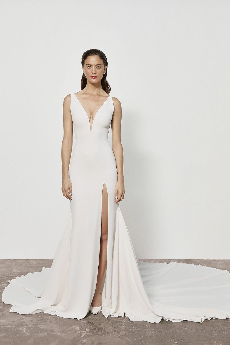 Robe de mariée minimaliste sans dentelle dos nu fendue