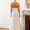 Robe de mariée à bretelles fines et dos nu