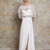 Tenue de mariage avec brassière, jupe droite fendue et top en dentelle fleurie