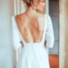 Robe de mariée simple manches trois quart coupe évasée